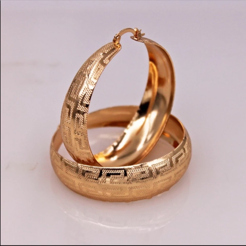 New Vintage gold hoop Greek key earrings - Picture 3 of 7